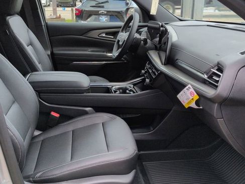 New 2026 Chevrolet Traverse LT w/ LPO, Floor Liner Package image 28