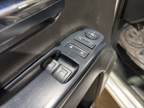 Used 2017 GMC Sierra 3500 4x4 Regular Cab image 12