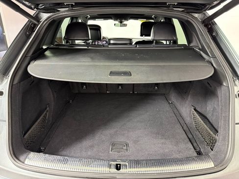 Used 2018 Audi SQ5 Prestige w/ Prestige Package AWD/4WD image 21