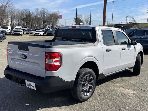 New 2026 Ford Maverick XLT image 3