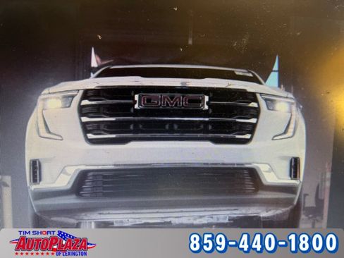 Used 2025 GMC Acadia Elevation FWD image 3