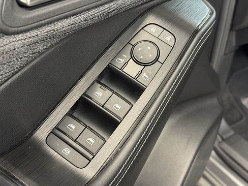 Used 2023 Nissan Rogue SV image 9