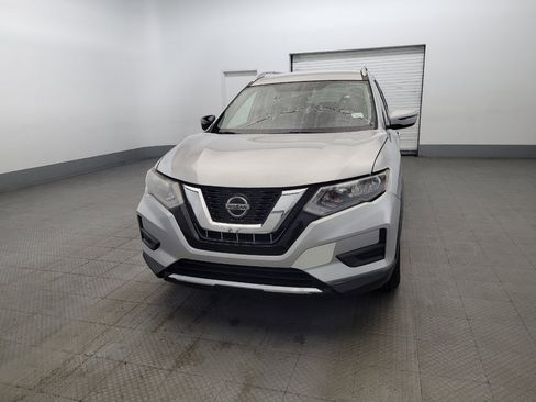 Used 2018 Nissan Rogue SV AWD/4WD image 15