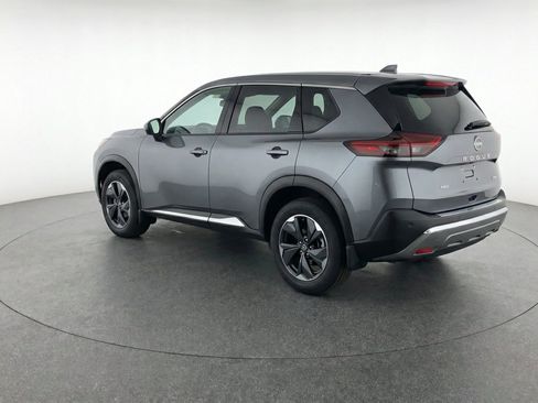 Used 2025 Nissan Rogue SV AWD/4WD image 6