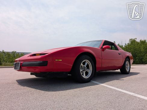 Used 1989 Pontiac Firebird Coupe image 4