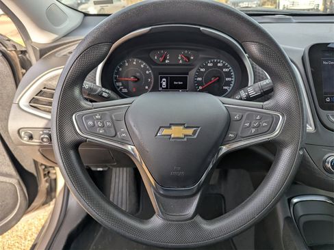 Used 2023 Chevrolet Malibu LT image 21