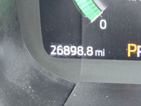 Used 2025 Ford Explorer Active image 21