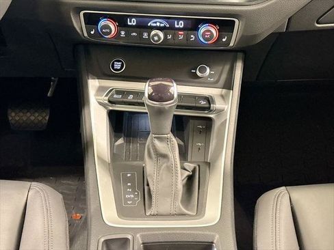 Certified 2025 Audi Q3 2.0T Premium w/ Convenience Package AWD/4WD image 13