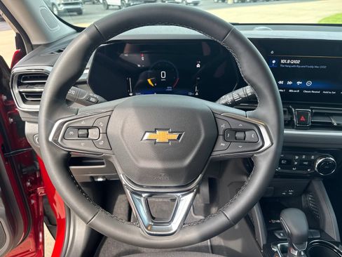 New 2026 Chevrolet TrailBlazer LT w/ Convenience Package FWD image 21