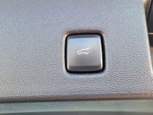 Certified 2022 Ford Escape SE w/ Convenience Package image 9