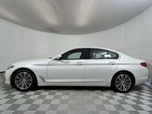 Used 2019 BMW 530i xDrive w/ Premium Package image 4