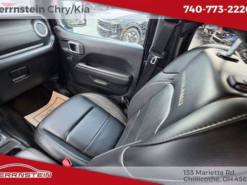Used 2020 Jeep Gladiator Overland AWD/4WD image 11