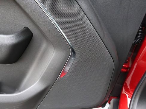 New 2026 Chevrolet Suburban LS image 19