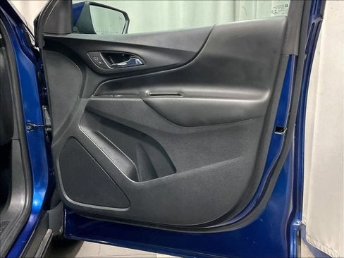 Used 2022 Chevrolet Equinox LT image 12