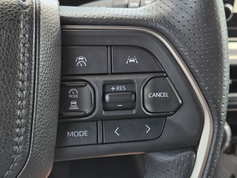 Used 2026 Toyota 4Runner SR5 RWD image 25