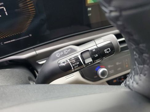 New 2026 Kia Sportage EX image 16