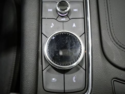 Used 2022 Cadillac XT6 Premium Luxury w/ Technology Package image 22