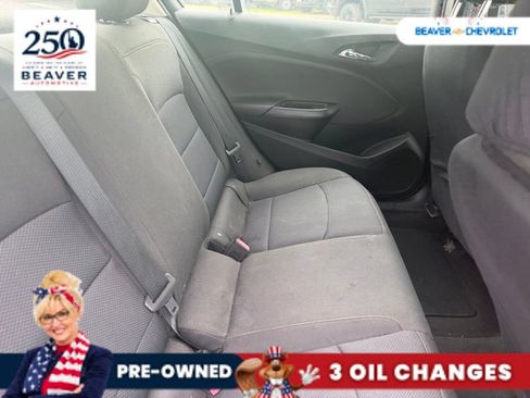 Used 2018 Chevrolet Cruze LS FWD image 10
