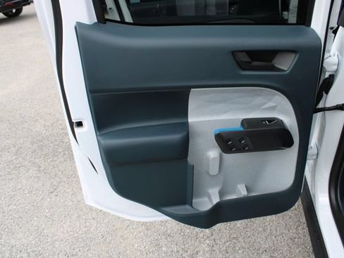 New 2026 Ford Maverick XLT FWD image 8