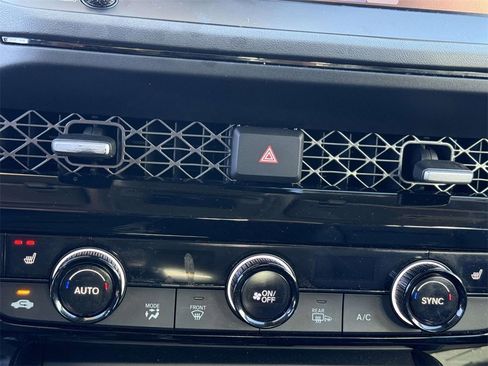 Used 2023 Honda Accord Touring image 17