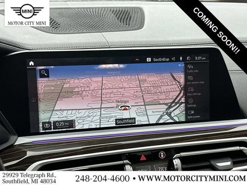 Used 2021 BMW X7 M50i w/ Executive Package image 35