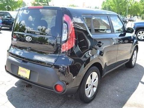 Used 2016 Kia Soul w/ Convenience Package FWD image 7