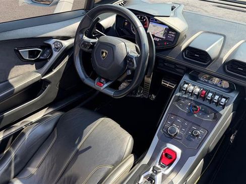 Used 2019 Lamborghini Huracan LP 580-2 RWD image 27