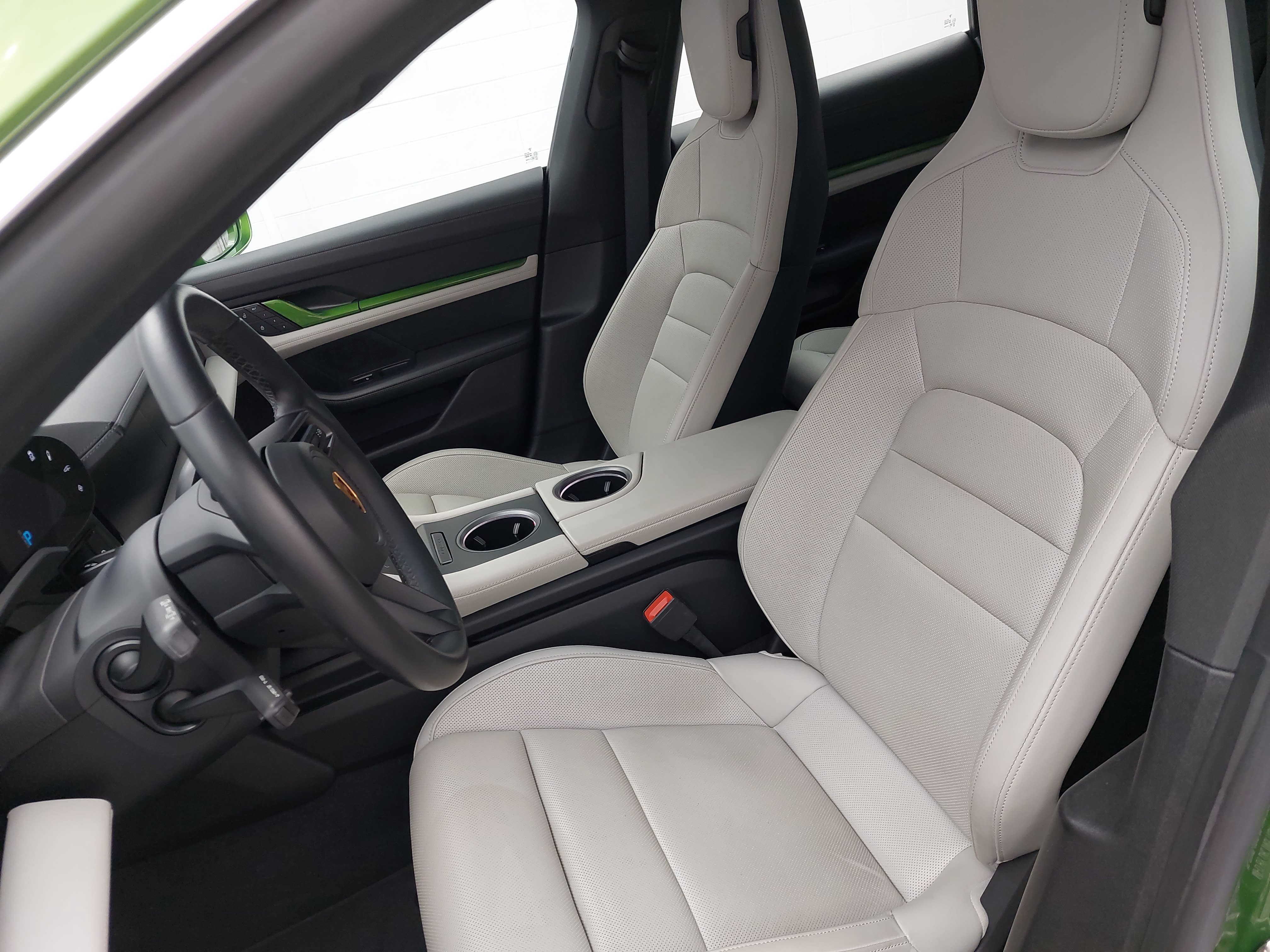 Certified 2022 Porsche Taycan 4S AWD/4WD image 17