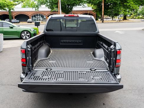 New 2026 Nissan Frontier SV w/ Tow Package AWD/4WD image 8