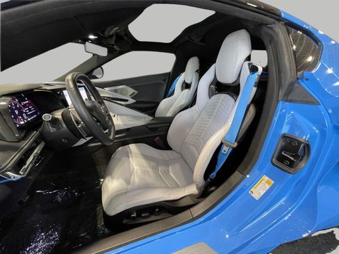 Used 2020 Chevrolet Corvette Stingray Preferred Cpe w/ 2LT Preferred Equipment Group RWD image 19