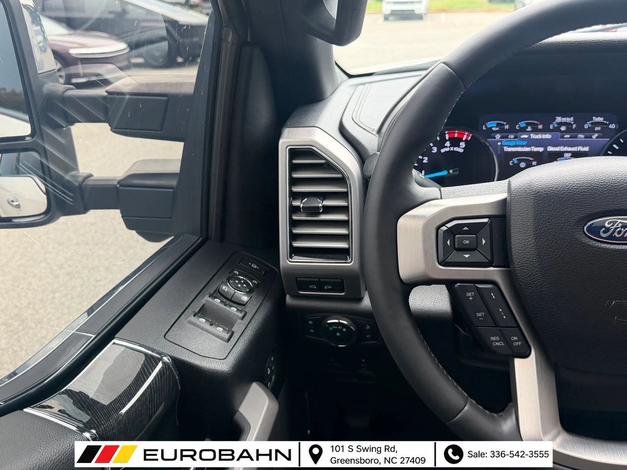 Used 2020 Ford F250 Platinum AWD/4WD image 12