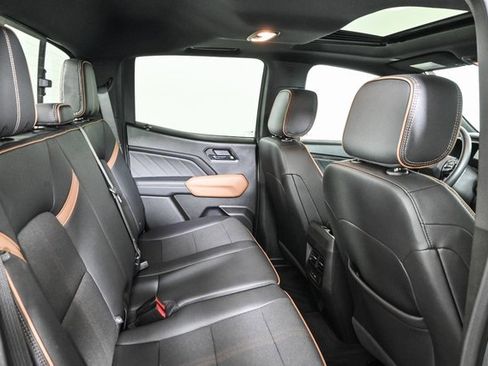 Used 2024 GMC Canyon AT4 w/ Technology Package image 22