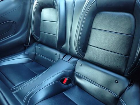 Used 2025 Ford Mustang GT Premium image 18