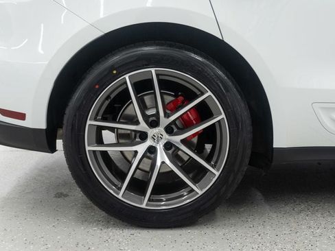 Used 2024 Porsche Macan S AWD/4WD image 38