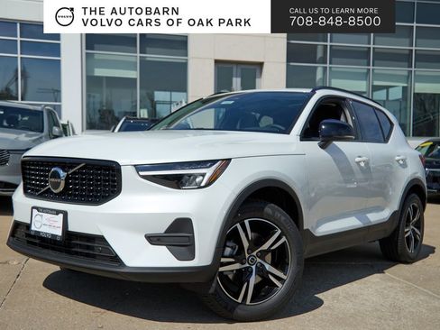 New 2026 Volvo XC40 B5 Core w/ Climate Package AWD/4WD image 1
