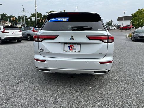 Used 2024 Mitsubishi Outlander SE AWD/4WD image 5