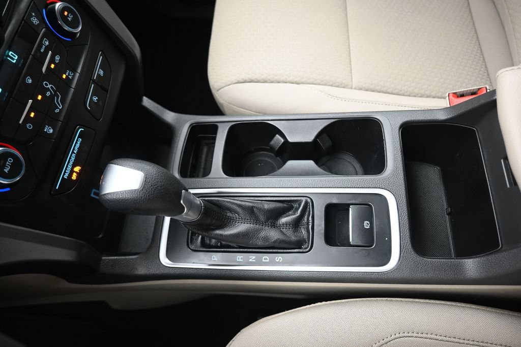 Used 2017 Ford Escape SE AWD/4WD image 23