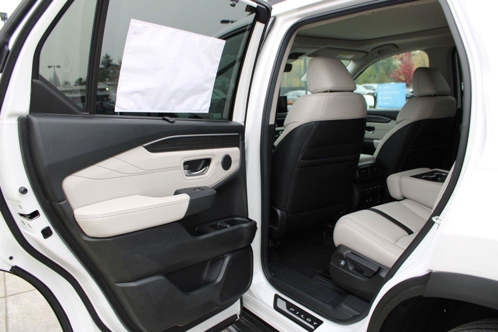 New 2026 Honda Pilot Touring image 15