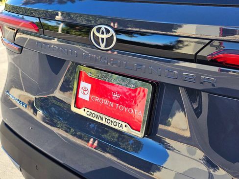 Used 2024 Toyota Grand Highlander Hybrid MAX Limited image 14