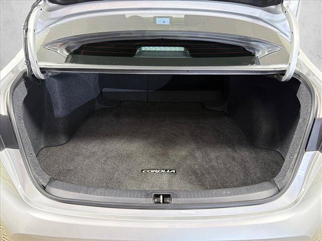Used 2025 Toyota Corolla LE FWD image 18