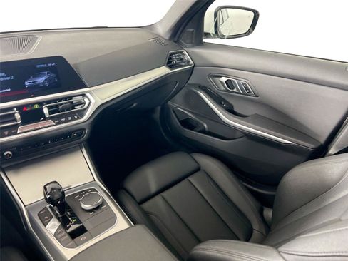 Used 2020 BMW 330i xDrive Sedan w/ Convenience Package AWD/4WD image 24