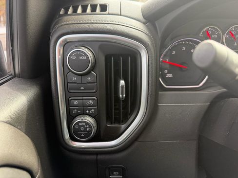 Used 2020 Chevrolet Silverado 2500 LT w/ All Star Edition image 26