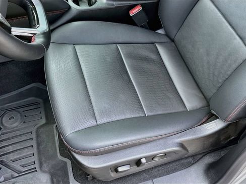 Used 2026 Chevrolet Colorado Z71 w/ Technology Package AWD/4WD image 24