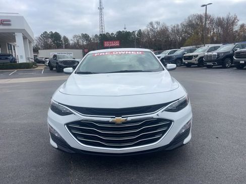 Used 2024 Chevrolet Malibu LT image 2