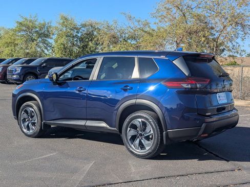 Certified 2024 Nissan Rogue SV image 4