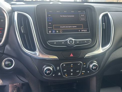 Used 2021 Chevrolet Equinox LT FWD image 16