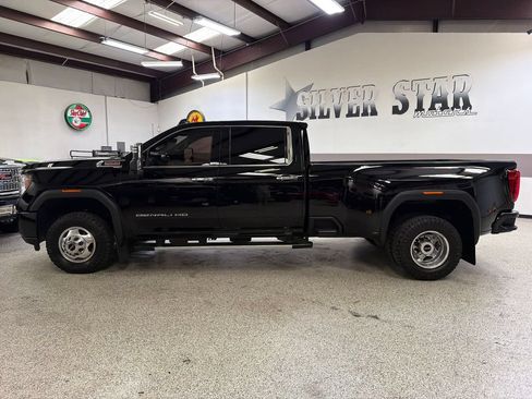 Used 2020 GMC Sierra 3500 Denali w/ Denali Ultimate Package AWD/4WD image 3