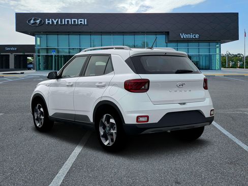 New 2026 Hyundai Venue SEL FWD image 24