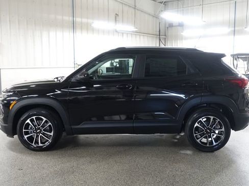 New 2026 Chevrolet TrailBlazer LT w/ LT Cold Weather Package FWD image 4