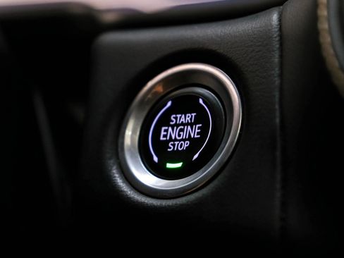Used 2023 GMC Yukon AT4 w/ AT4 Premium Package AWD/4WD image 21